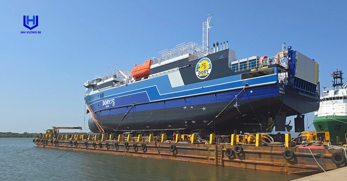 Hải Vương 68 JSC vận chuyển thành công tàu siêu trường siêu trọng H426 nặng 1.500 tấn bằng sà lan tải trọng 7700T Hải Vương 68 JSC vận chuyển thành công tàu siêu trường siêu trọng H426 nặng 1.500 tấn bằng sà lan tải trọng 7700T